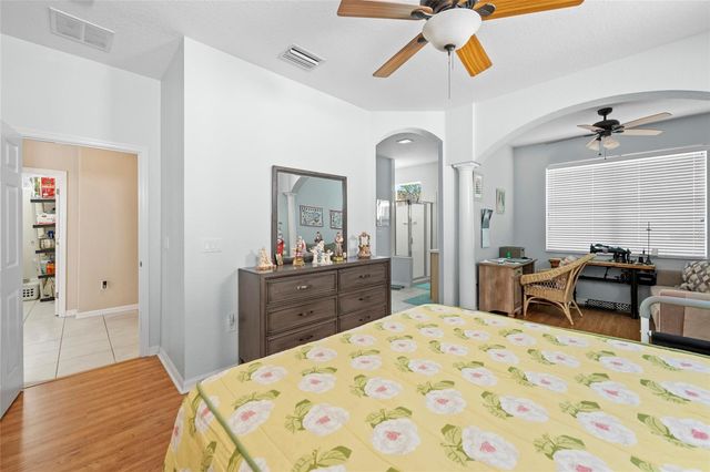 7708 32ND STREET E, Sarasota, FL 34243