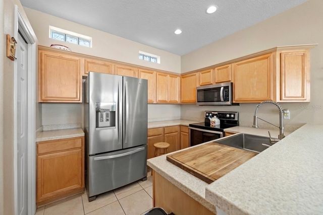 7708 32ND STREET E, Sarasota, FL 34243