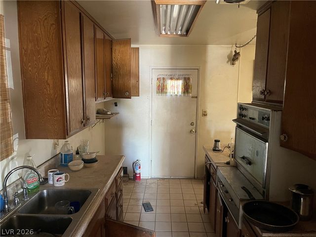 3056 Greenbriar Drive, Las Vegas, NV 89121