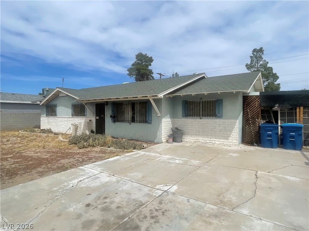 3056 Greenbriar Drive, Las Vegas, NV 89121