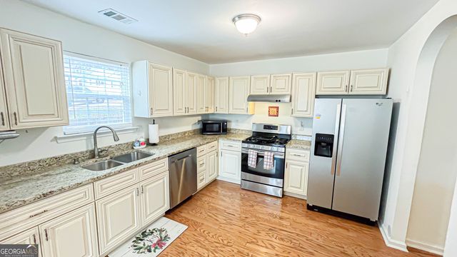 817 Lorraine Lane, Stockbridge, GA 30281