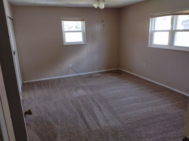 121 E Texas, Walters, OK 73572