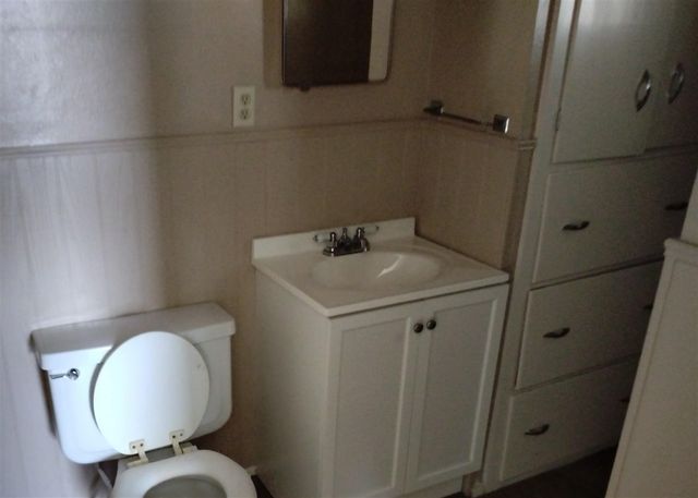 121 E Texas, Walters, OK 73572