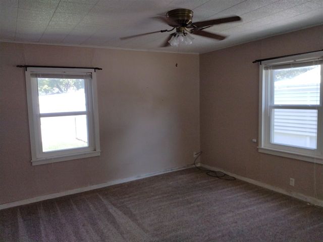 121 E Texas, Walters, OK 73572