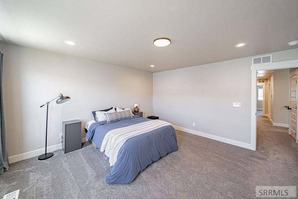 Image 15 of property listing at 1388 Remington Trail, Ammon, ID 83406