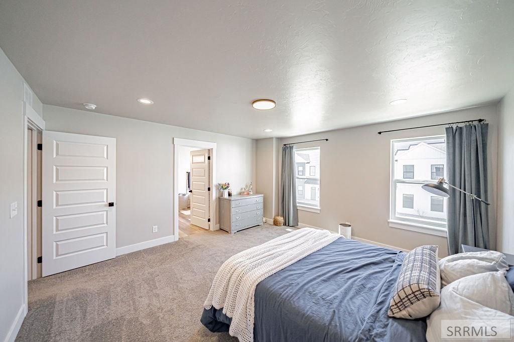 Image 16 of property listing at 1388 Remington Trail, Ammon, ID 83406