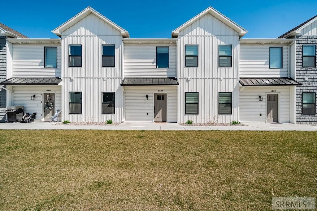 Image 24 of property listing at 1388 Remington Trail, Ammon, ID 83406