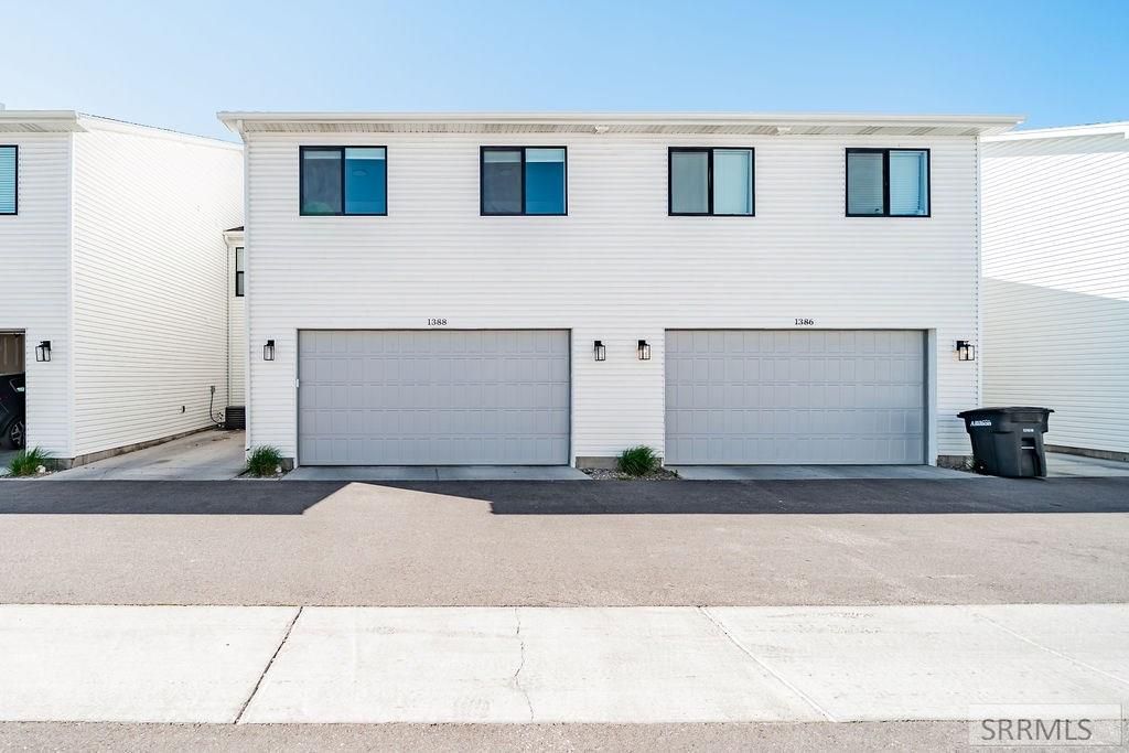 Image 30 of property listing at 1388 Remington Trail, Ammon, ID 83406