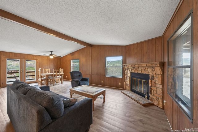 1560 Coal Kiln, Medina, TX 78055