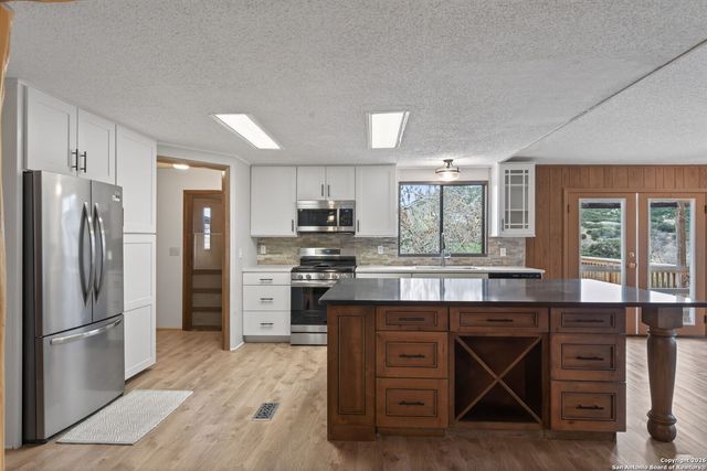 1560 Coal Kiln, Medina, TX 78055