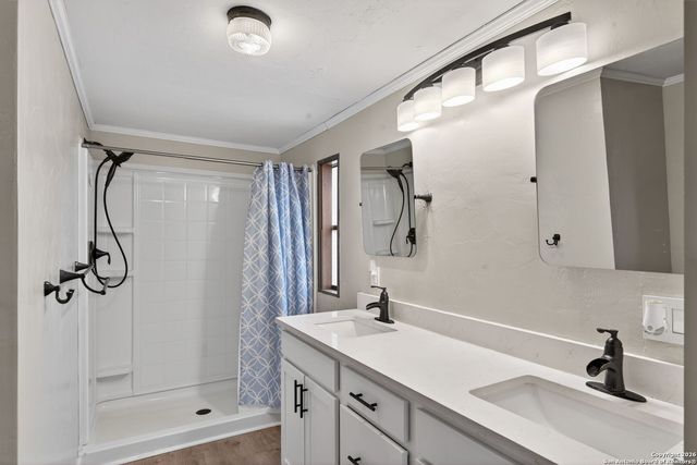 1560 Coal Kiln, Medina, TX 78055