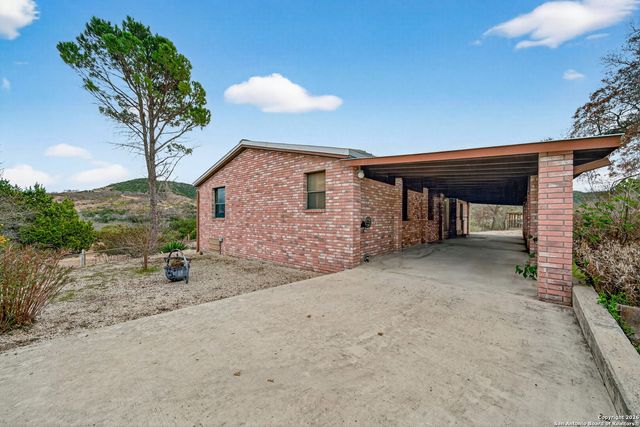 1560 Coal Kiln, Medina, TX 78055