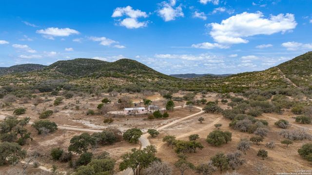 1560 Coal Kiln, Medina, TX 78055