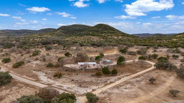 1560 Coal Kiln, Medina, TX 78055