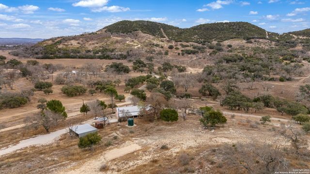 1560 Coal Kiln, Medina, TX 78055