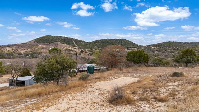 1560 Coal Kiln, Medina, TX 78055