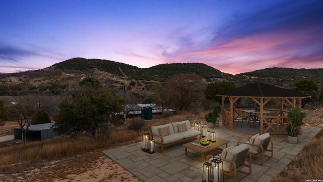 1560 Coal Kiln, Medina, TX 78055