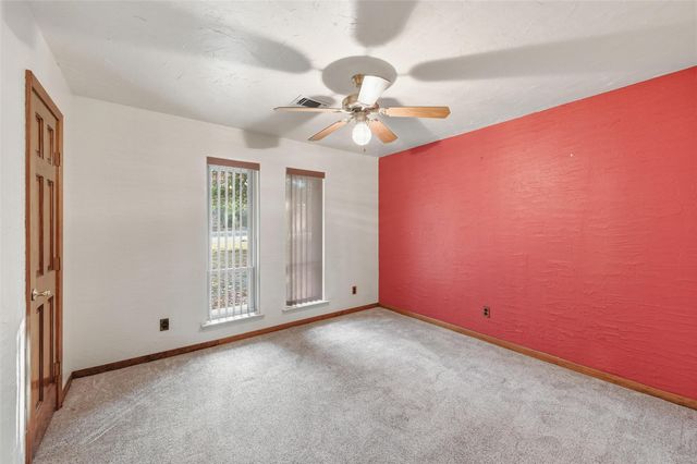 6405 W Red Bird Lane, Dallas, TX 75236