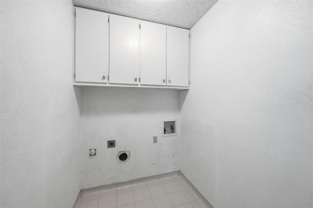 6405 W Red Bird Lane, Dallas, TX 75236