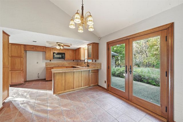 6405 W Red Bird Lane, Dallas, TX 75236