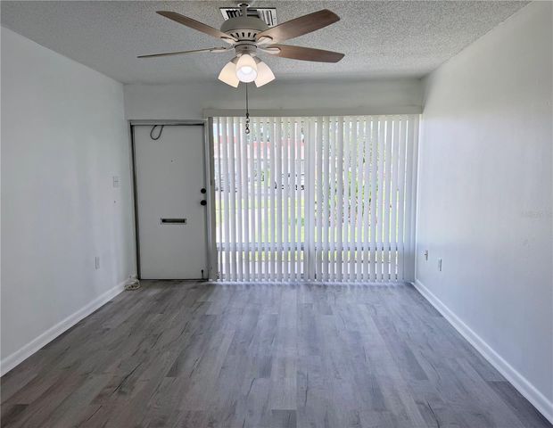 4313 TAHITIAN GARDENS CIRCLE C, Holiday, FL 34691