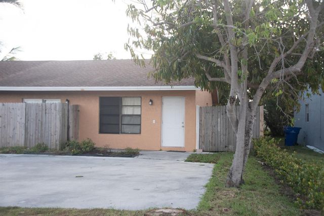 2337 Avenue B, Riviera Beach, FL 33404