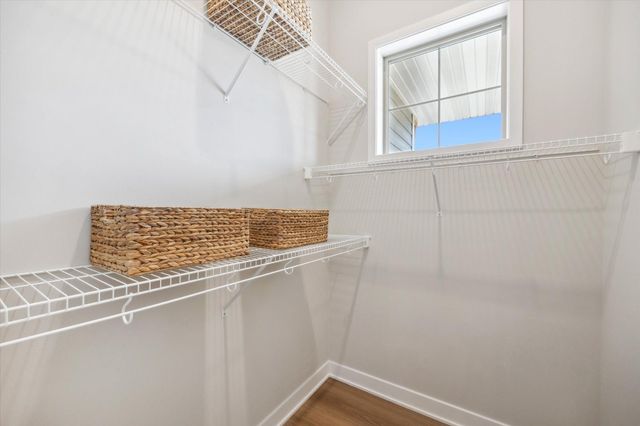 1951 Woods Point, Waconia, MN 55387