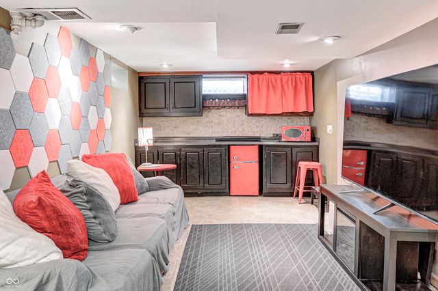 6165 Norwaldo Avenue, Indianapolis, IN 46220