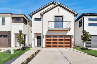 615 Rolling Oaks, Stafford, TX 77477