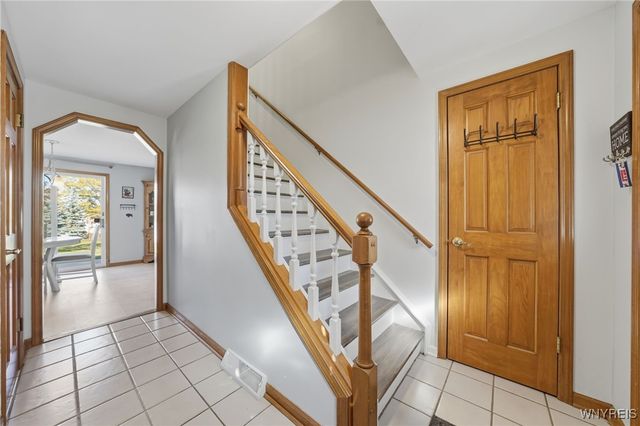 28 Baywood Drive, Cheektowaga, NY 14227