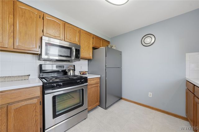 28 Baywood Drive, Cheektowaga, NY 14227