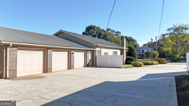 5474 Vickery Street, Lavonia, GA 30553