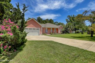 116 Sherrill Loop Road, Sneads Ferry, NC 28460