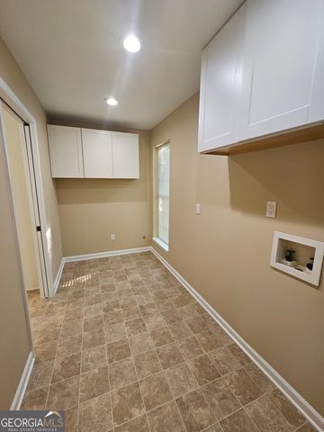 25 Hearthstone Drive, Stockbridge, GA 30281