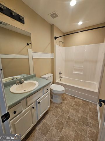 25 Hearthstone Drive, Stockbridge, GA 30281
