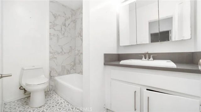 4431 Don Ricardo Drive 20, Los Angeles, CA 90008