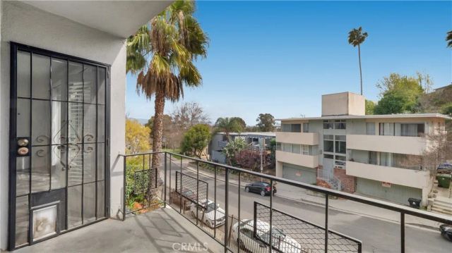 4431 Don Ricardo Drive 20, Los Angeles, CA 90008