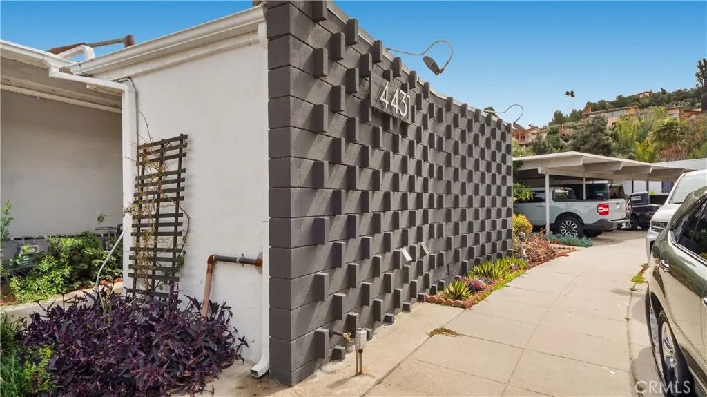 4431 Don Ricardo Drive 20, Los Angeles, CA 90008