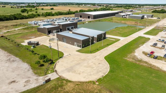 1145 JC Lane, Pilot Point, TX 76258