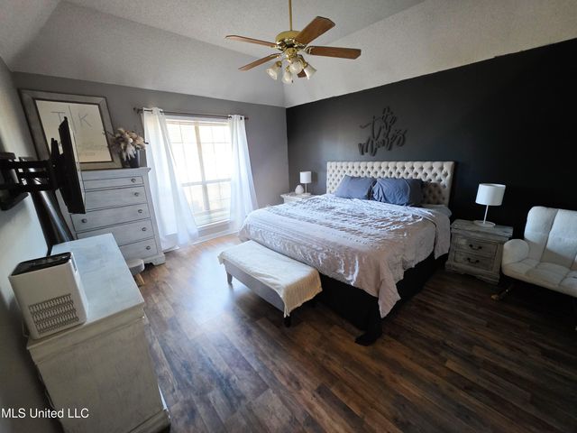 7370 Fox Glen Drive, Olive Branch, MS 38654