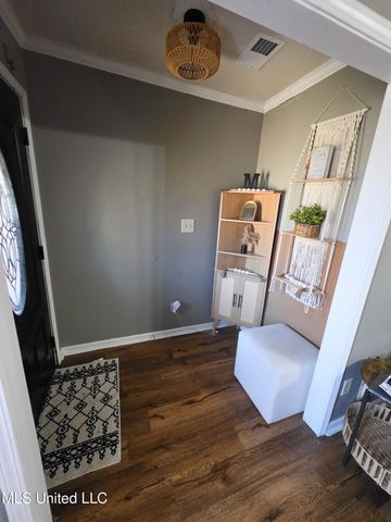 7370 Fox Glen Drive, Olive Branch, MS 38654