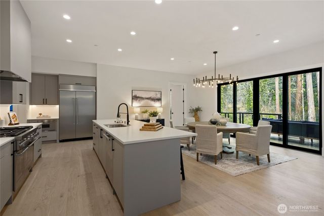 13982 Manzanita Road NE, Bainbridge Island, WA 98110