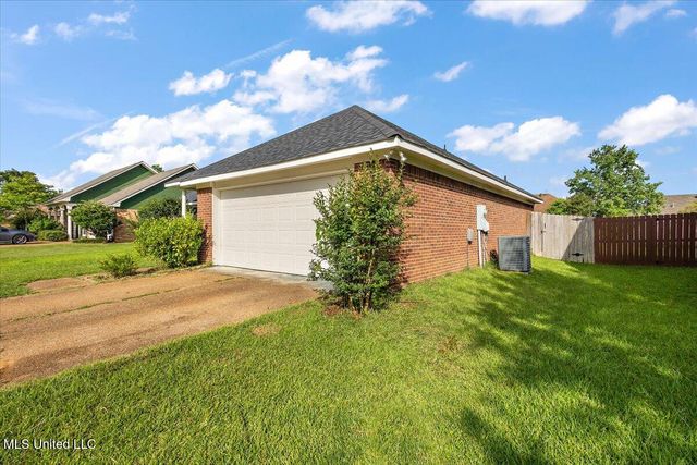 204 Cherry Bark Drive, Brandon, MS 39047