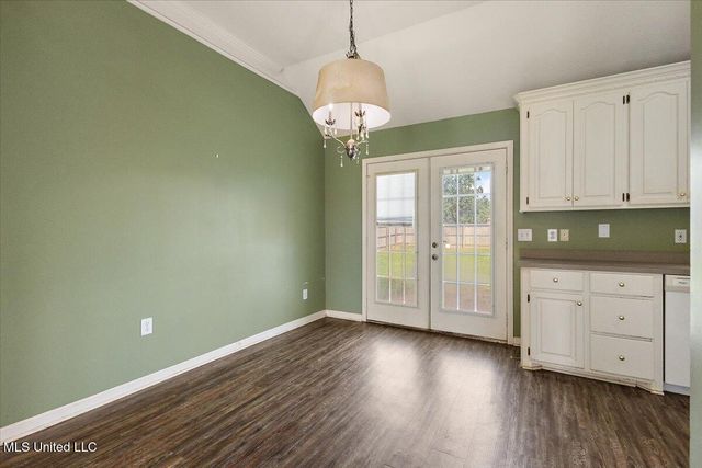 204 Cherry Bark Drive, Brandon, MS 39047