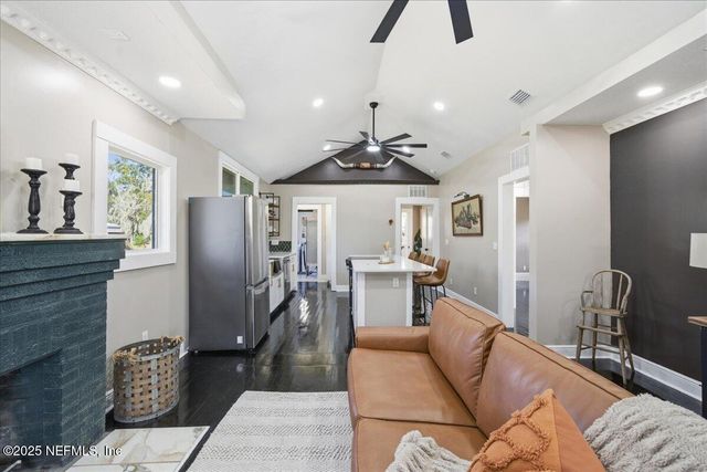 9671 OLD PLANK Road, Jacksonville, FL 32220