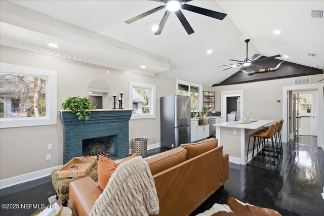 9671 OLD PLANK Road, Jacksonville, FL 32220