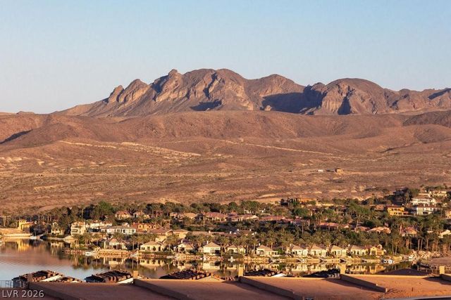 36 Thorn Creek Street, Henderson, NV 89011