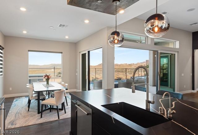 36 Thorn Creek Street, Henderson, NV 89011