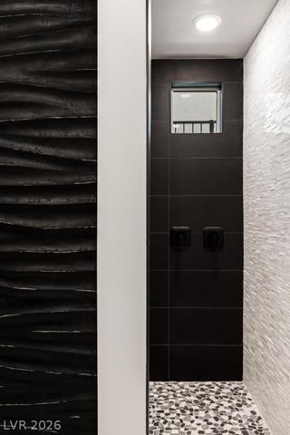 36 Thorn Creek Street, Henderson, NV 89011