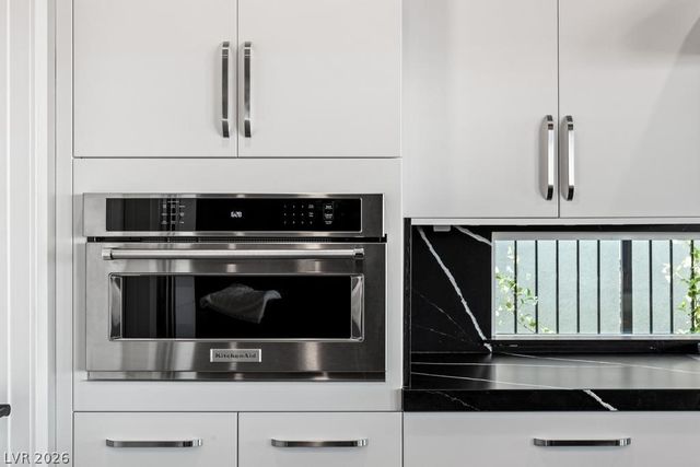 36 Thorn Creek Street, Henderson, NV 89011